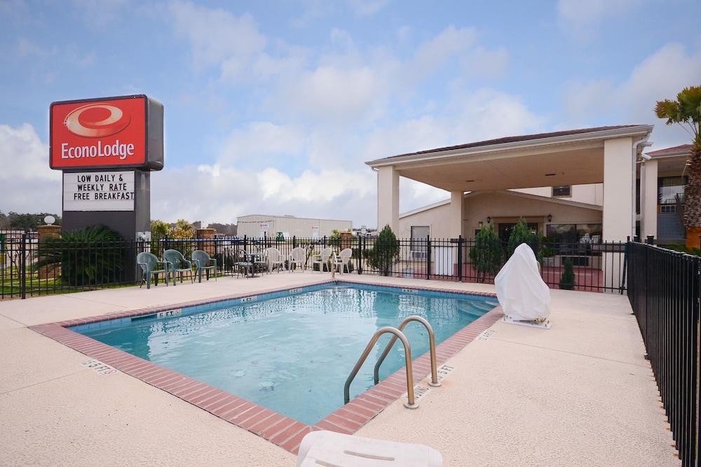 Econo Lodge Lake Charles University Area Exterior photo
